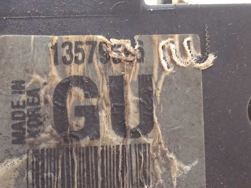 Recambio de cerradura puerta trasera derecha para opel zafira tourer 2.0 cdti cat referencia OEM IAM 13579556  