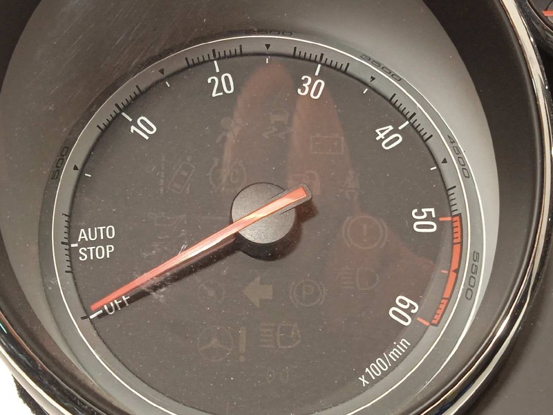 Recambio de cuadro instrumentos para opel zafira tourer 2.0 cdti cat referencia OEM IAM 13442454  