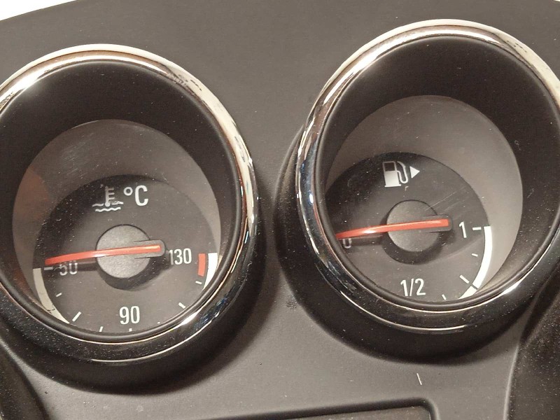 Recambio de cuadro instrumentos para opel zafira tourer 2.0 cdti cat referencia OEM IAM 13442454  