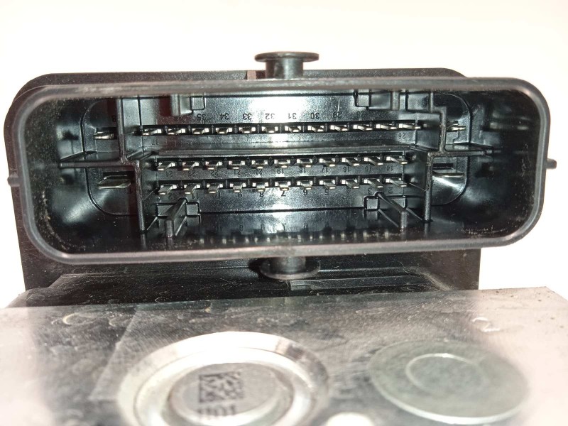 Recambio de abs para skoda octavia combi (5e5) rs referencia OEM IAM 5Q0614517AQ 25515471313 10022009014