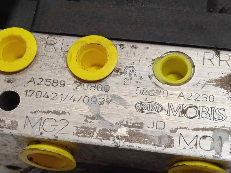Recambio de abs para kia cee´d 1.4 crdi cat referencia OEM IAM 58920A2230 6158945200 A258920800