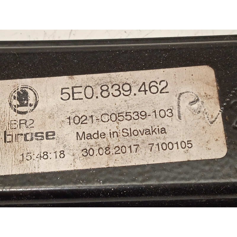 Recambio de elevalunas trasero derecho para skoda octavia combi (5e5) rs referencia OEM IAM 5E0839462  5Q0959812E