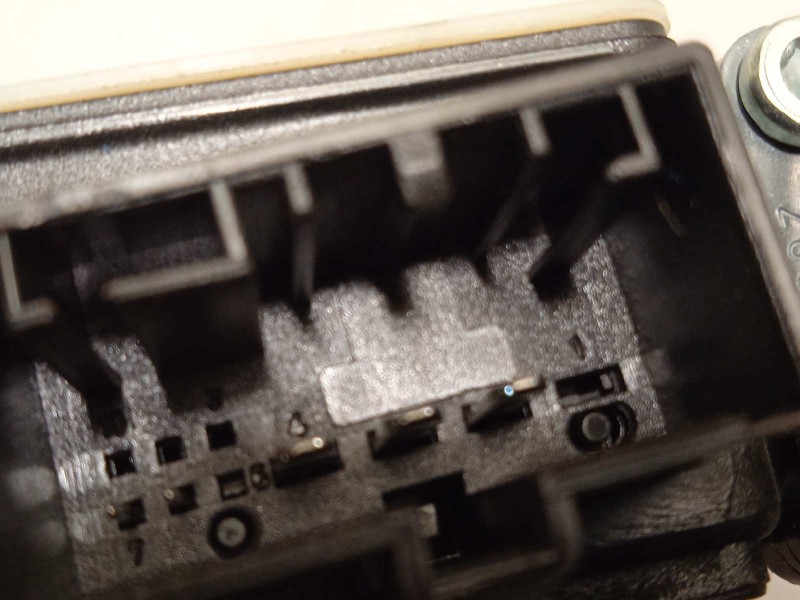 Recambio de elevalunas trasero izquierdo para skoda octavia combi (5e5) rs referencia OEM IAM 5E0839461  5Q0959811E