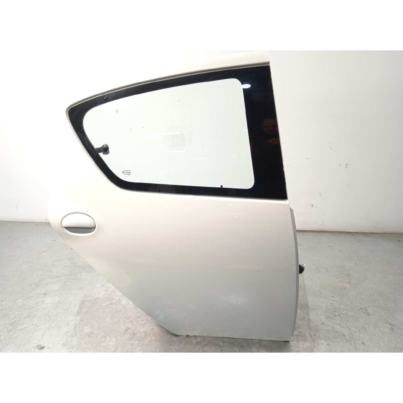 Recambio de puerta trasera derecha para toyota aygo (kgb/wnb) 1.0 cat referencia OEM IAM 670030H010  