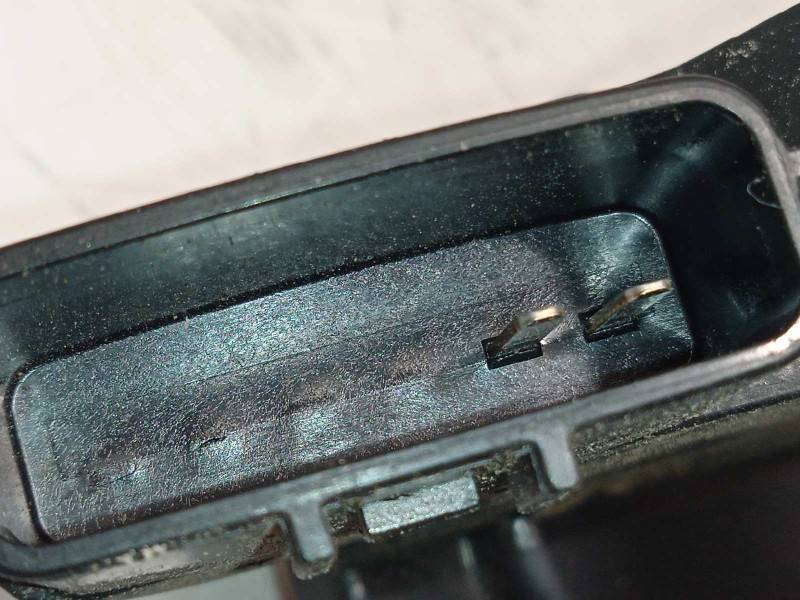 Recambio de cerradura puerta trasera izquierda para nissan murano (z51) básico referencia OEM IAM 825011AA0A  