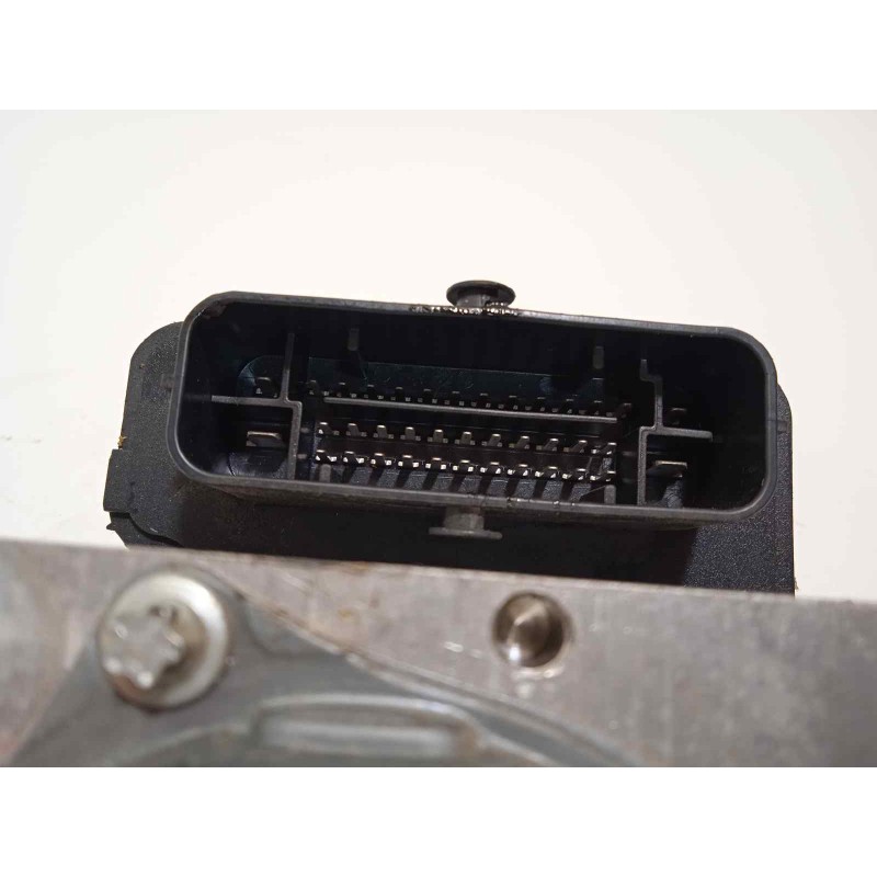 Recambio de abs para dacia duster laureate 4x4 referencia OEM IAM 476608845R 2265106516 269634