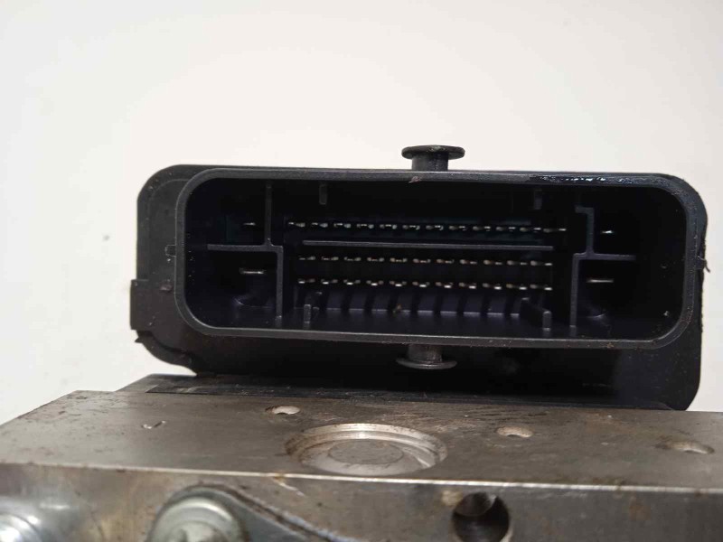 Recambio de abs para dacia duster laureate 4x4 referencia OEM IAM 476606440R 2265106516 269727