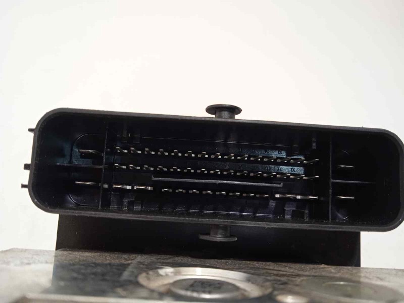 Recambio de abs para volkswagen passat lim. (3g2) advance 4motion bmt referencia OEM IAM 5Q0614517DG 28515868323 10022014154
