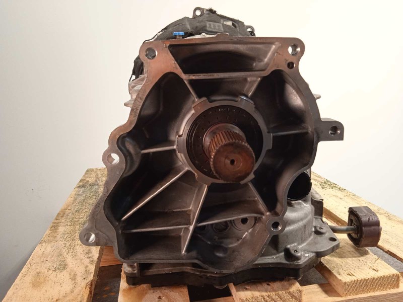 Recambio de caja cambios para bmw serie 3 touring (f31) 335d xdrive referencia OEM IAM ZDS 24008648667 8648667