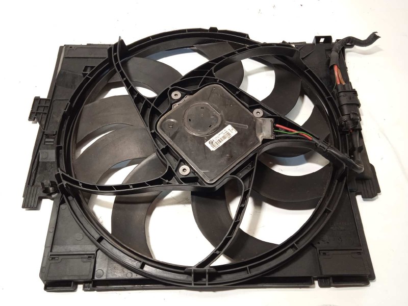 Recambio de electroventilador para bmw serie 3 touring (f31) 335d xdrive referencia OEM IAM 17428641965  8641947