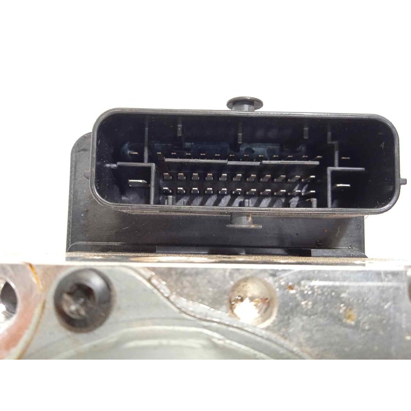 Recambio de abs para kia stonic (ybcuv) drive referencia OEM IAM 58920H8250 BE6003V107 MGH85ADBH6013V103