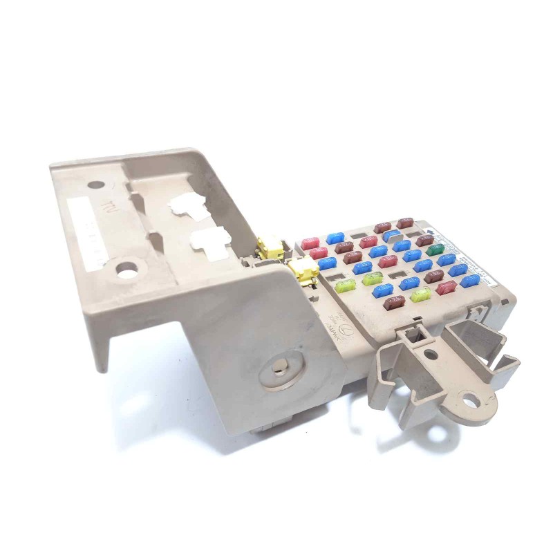 Recambio de caja reles / fusibles para subaru forester s12 2.0 diesel cat referencia OEM IAM 82201FG010  