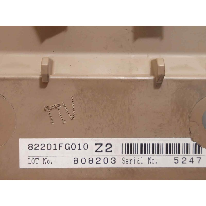 Recambio de caja reles / fusibles para subaru forester s12 2.0 diesel cat referencia OEM IAM 82201FG010  