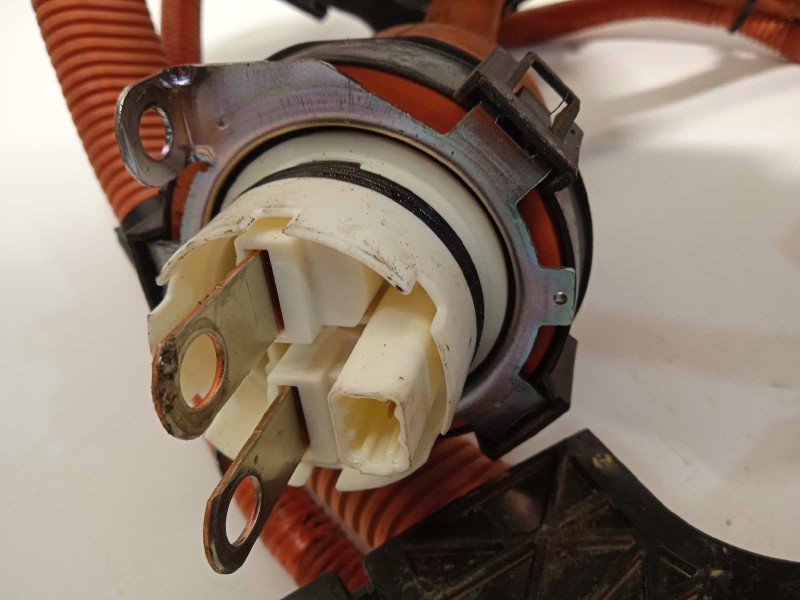 Recambio de modulo electronico para toyota auris hybrid active referencia OEM IAM 8216412140  8212247010