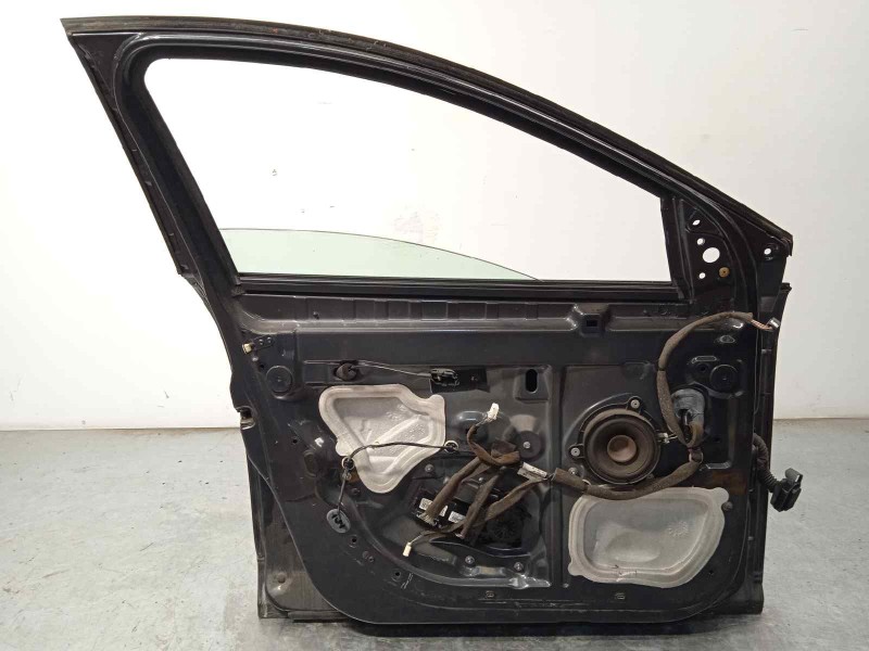 Recambio de puerta delantera izquierda para renault megane iii berlina 5 p dynamique referencia OEM IAM 801016815R  801016886R
