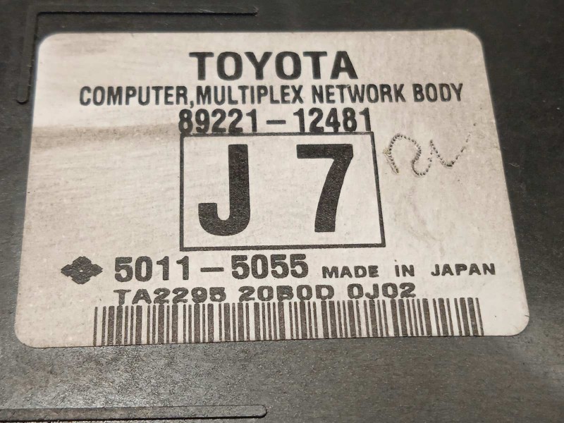Recambio de modulo electronico para toyota auris hybrid active referencia OEM IAM 8922112481  