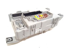 Recambio de caja reles / fusibles para opel combo d 1.3 16v cdti referencia OEM IAM 519756240  51975624 2