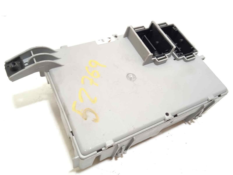 Recambio de caja reles / fusibles para opel combo d 1.3 16v cdti referencia OEM IAM 519756240  51975624