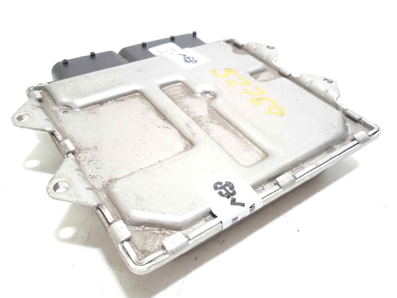 Recambio de centralita motor uce para opel combo d 1.3 16v cdti referencia OEM IAM 55260725  