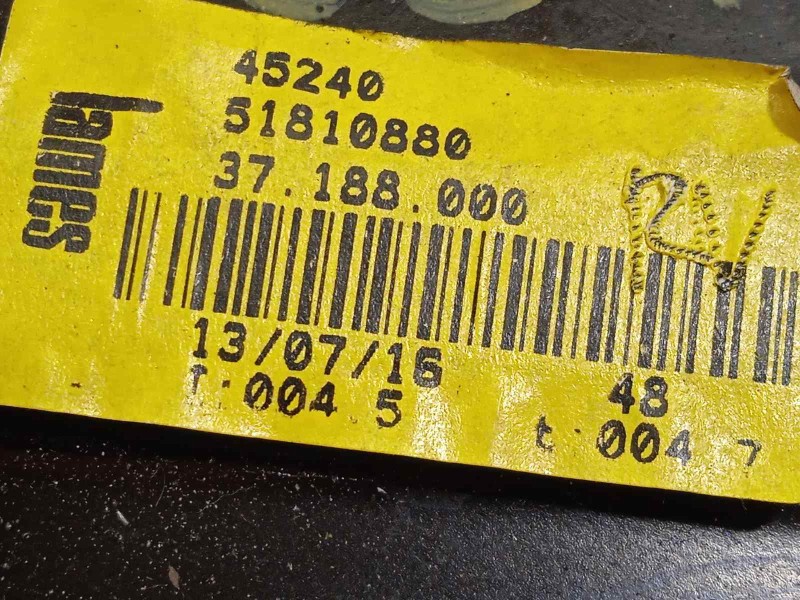 Recambio de elevalunas delantero izquierdo para opel combo d 1.3 16v cdti referencia OEM IAM 51810880  