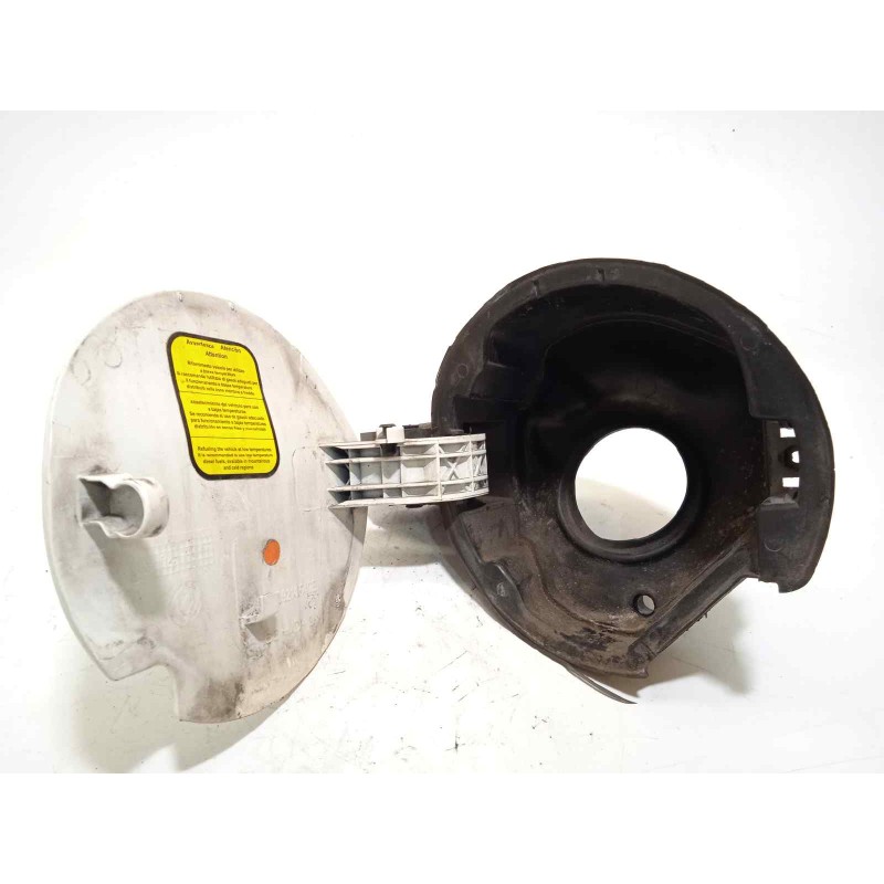 Recambio de tapa exterior combustible para opel combo d 1.3 16v cdti referencia OEM IAM 51921154  0519211540E