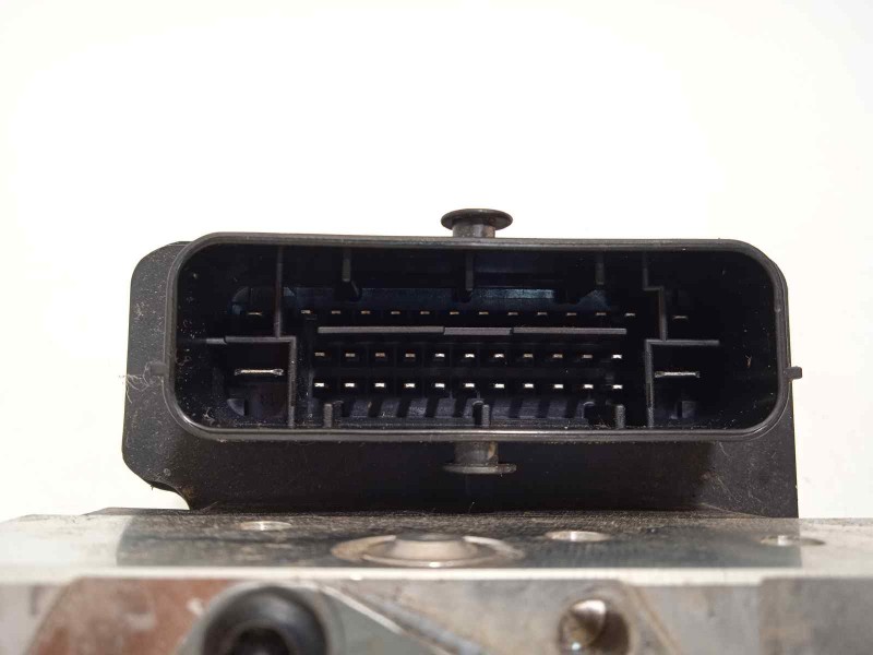 Recambio de abs para hyundai i30 (pd) go! referencia OEM IAM 58920G4210 6158941600 G458922500