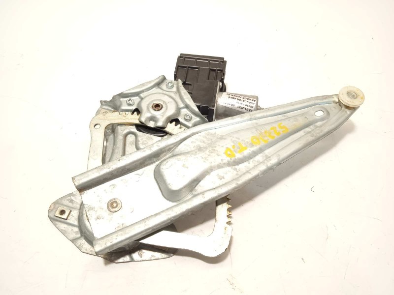 Recambio de elevalunas trasero derecho para toyota c-hr referencia OEM IAM 69830F4010  85720F4020