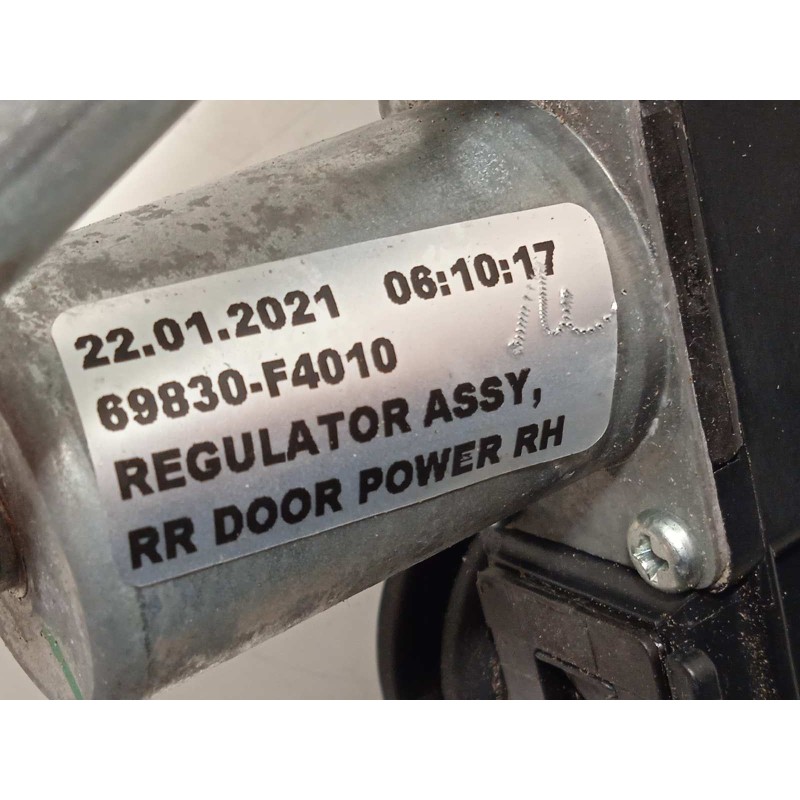 Recambio de elevalunas trasero derecho para toyota c-hr referencia OEM IAM 69830F4010  85720F4020