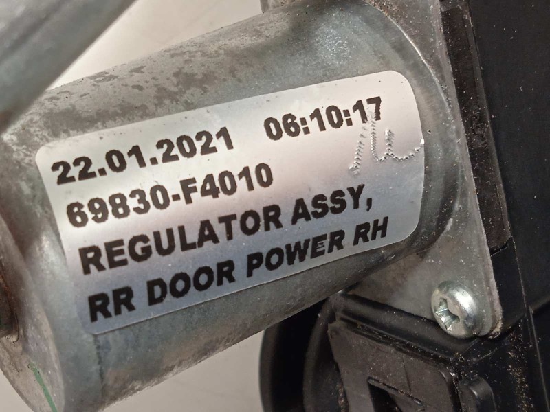 Recambio de elevalunas trasero derecho para toyota c-hr referencia OEM IAM 69830F4010  85720F4020