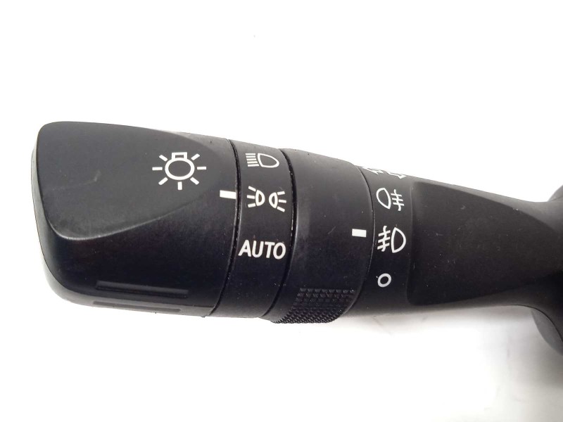 Recambio de mando intermitentes para toyota c-hr referencia OEM IAM 84140F4050  84652F4020