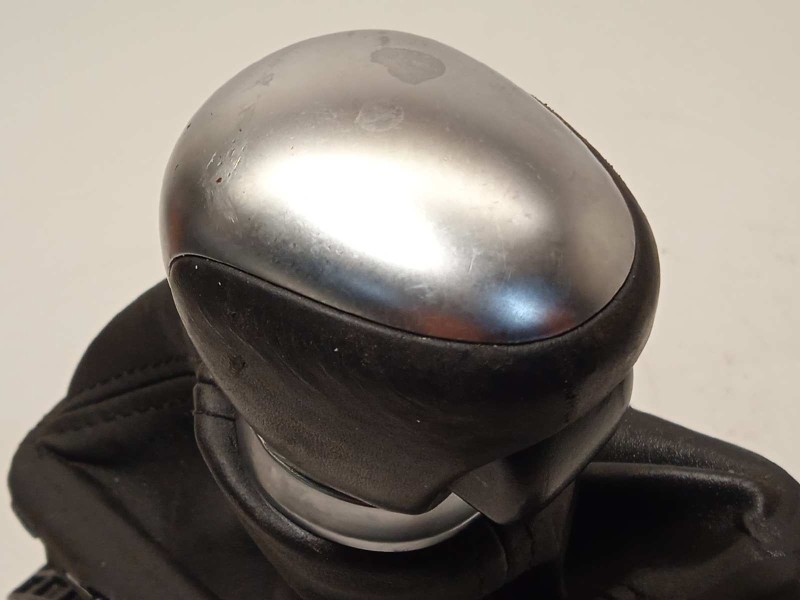 Recambio de palanca cambio para toyota c-hr referencia OEM IAM 33560F4050  