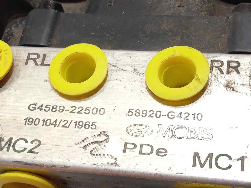 Recambio de abs para hyundai i30 (pd) klass referencia OEM IAM 58920G4210 6158941600 G458922500
