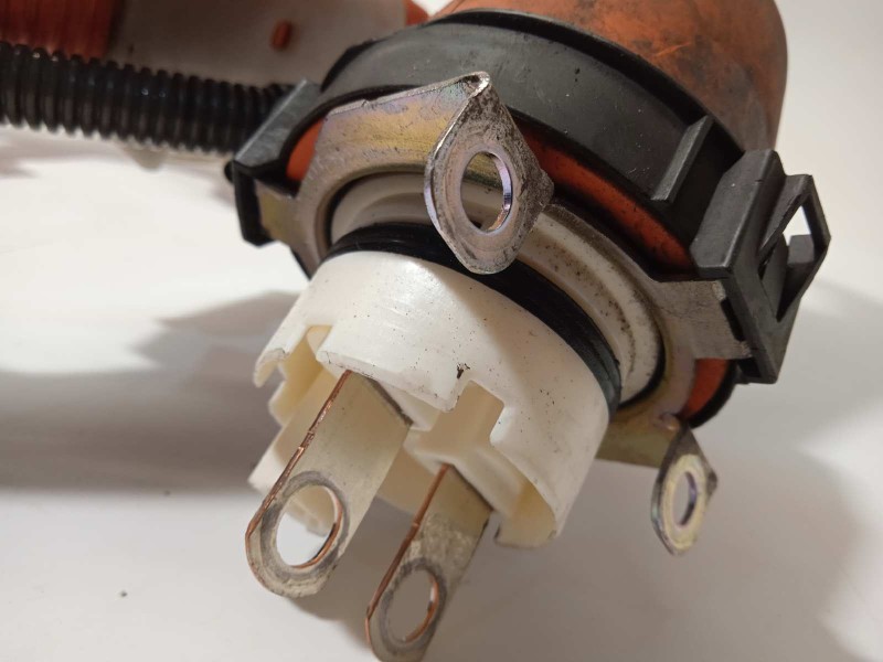 Recambio de modulo electronico para toyota auris 1.8 16v (híbrido) referencia OEM IAM 8216402030  