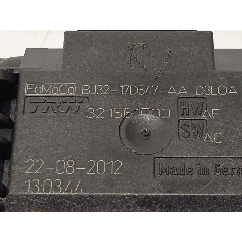 Recambio de sensor para land rover evoque pure referencia OEM IAM BJ3217D547AA  LR028401