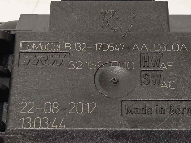 Recambio de sensor para land rover evoque pure referencia OEM IAM BJ3217D547AA  LR028401