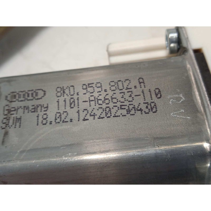 Recambio de elevalunas delantero derecho para audi a4 ber. (b8) básico referencia OEM IAM 8K0837462A  8K0959802A