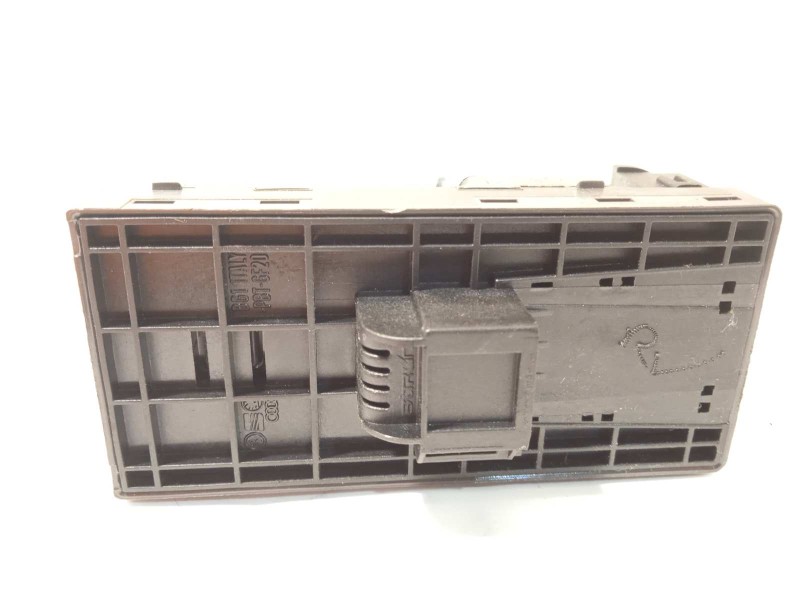 Recambio de mando elevalunas delantero izquierdo para audi a4 ber. (b8) básico referencia OEM IAM 8K0959851F  8K0959851FV10