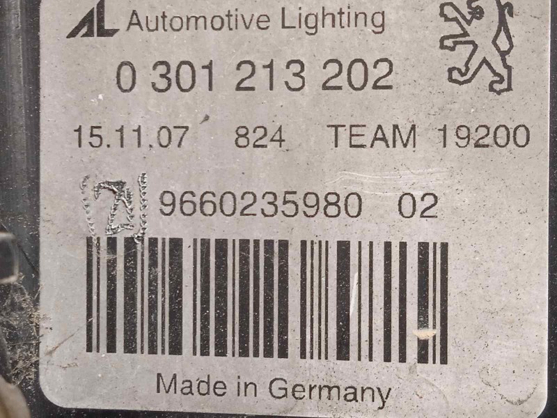 Recambio de faro derecho para peugeot 407 2.0 16v hdi fap referencia OEM IAM 9660235980 620690 0301213202