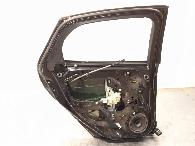 Recambio de puerta trasera izquierda para ford focus lim. 1.0 ecoboost cat referencia OEM IAM 2172760  
