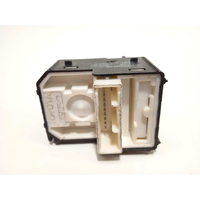 Recambio de mando retrovisor para toyota c-hr referencia OEM IAM 84872F4010  