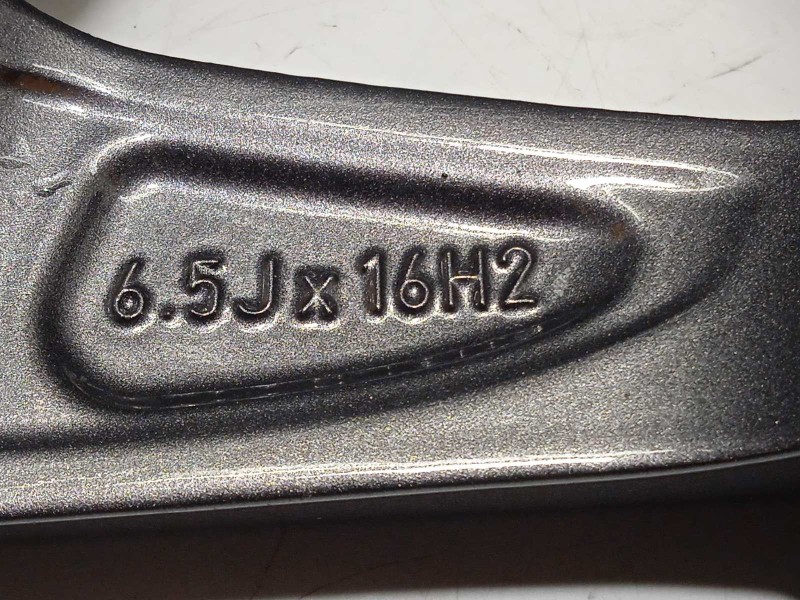 Recambio de llanta para hyundai i30 cw (pd) trend referencia OEM IAM 52910G4200  