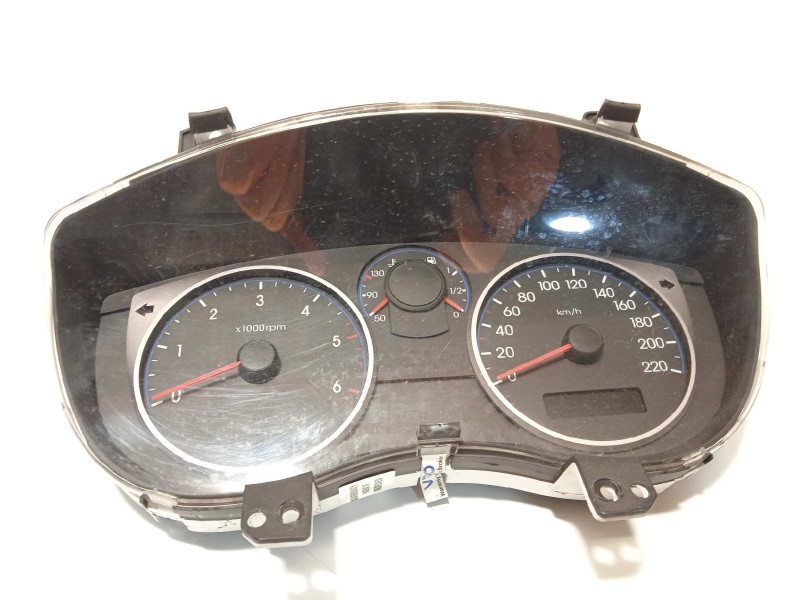Recambio de cuadro instrumentos para hyundai i20 comfort referencia OEM IAM 940061J670  