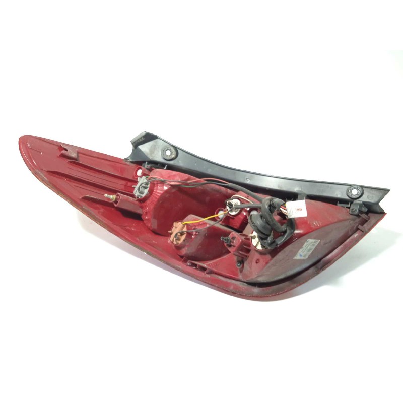 Recambio de piloto trasero derecho para hyundai i20 comfort referencia OEM IAM 924024P000  