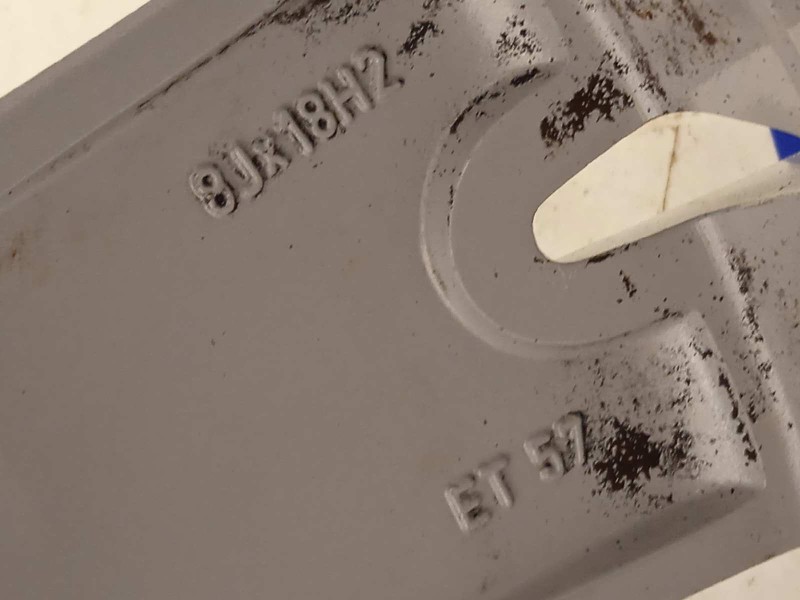 Recambio de llanta para volkswagen touareg (7l6) 3.0 v6 tdi dpf referencia OEM IAM 7L6601025K  7L6601025K8Z8