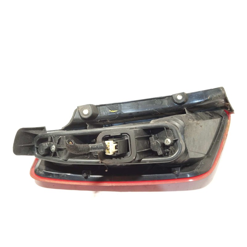 Recambio de piloto trasero derecho para fiat punto (evo) (199) dynamic referencia OEM IAM 51701590  