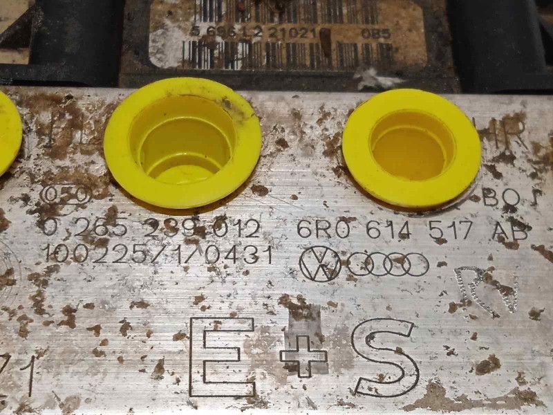 Recambio de abs para volkswagen polo (6r1) sport referencia OEM IAM 6R0614517AB 6R0907379AF 0265239012