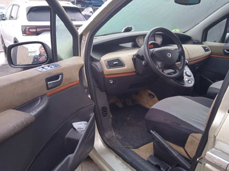 lancia phedra (180) del año 2006