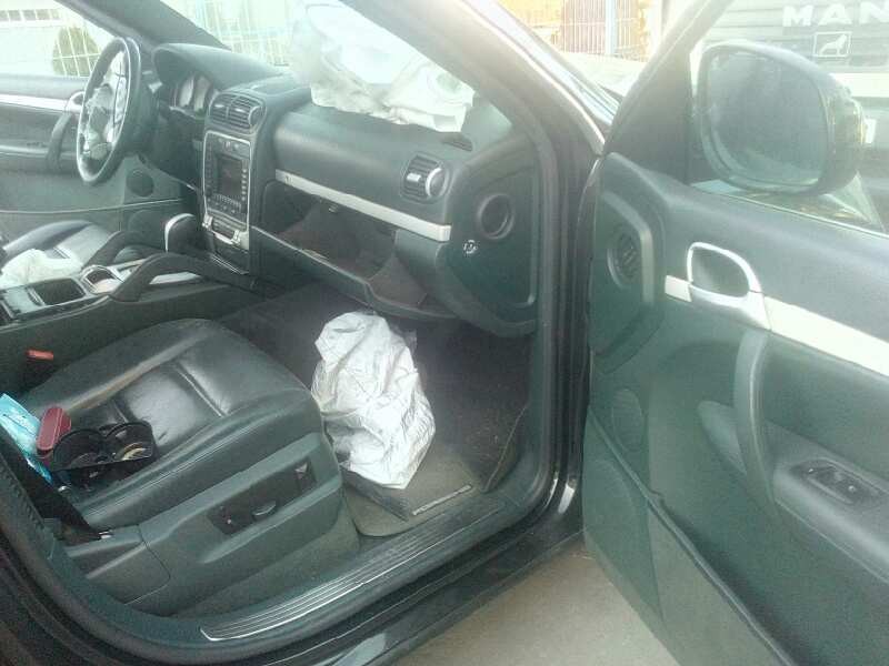 porsche cayenne (typ 9pa) del año 2005