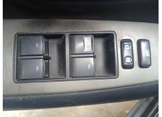 toyota avensis cross sport (t27) del año 2009 2