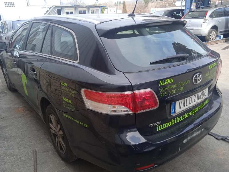 toyota avensis cross sport (t27) del año 2009